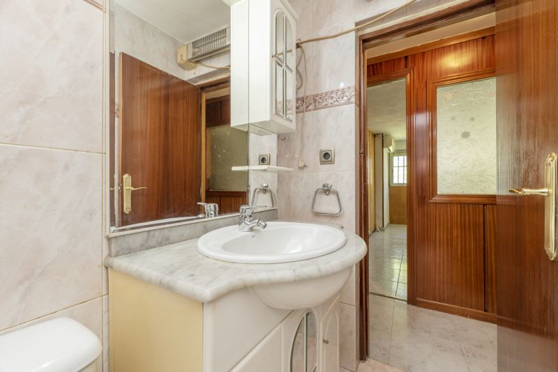 Bathroom Cabinet Refurbishment